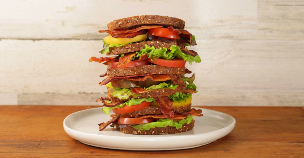 BLT club - club sandwich recipe